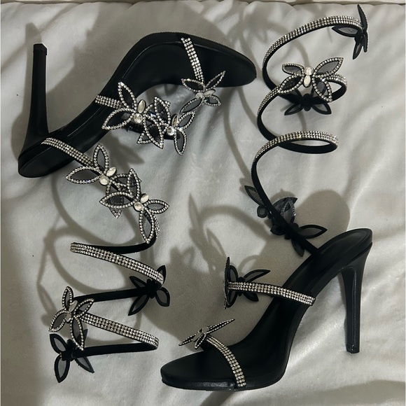 “ Wild Diva ” black butterfly heels - Picture 2 of 12